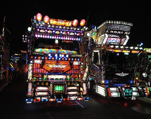 Dekotora Light Show